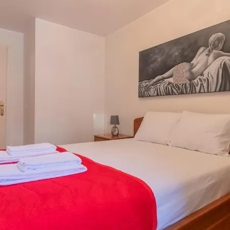 Magnificent Downtown By Unique Hosts